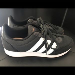 Adidas Casual Sneakers